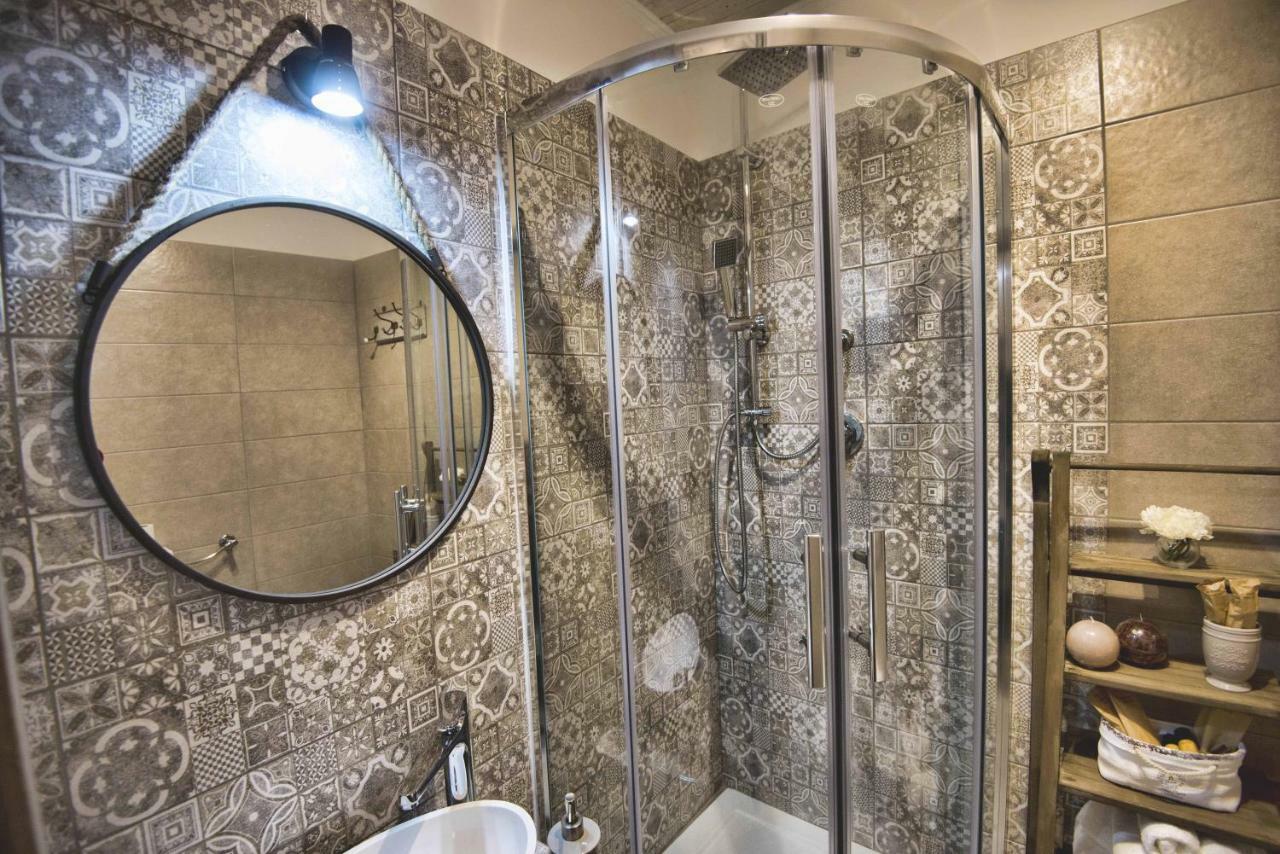 Elegant B&B - Il Vicolo Storico Salerno Dış mekan fotoğraf