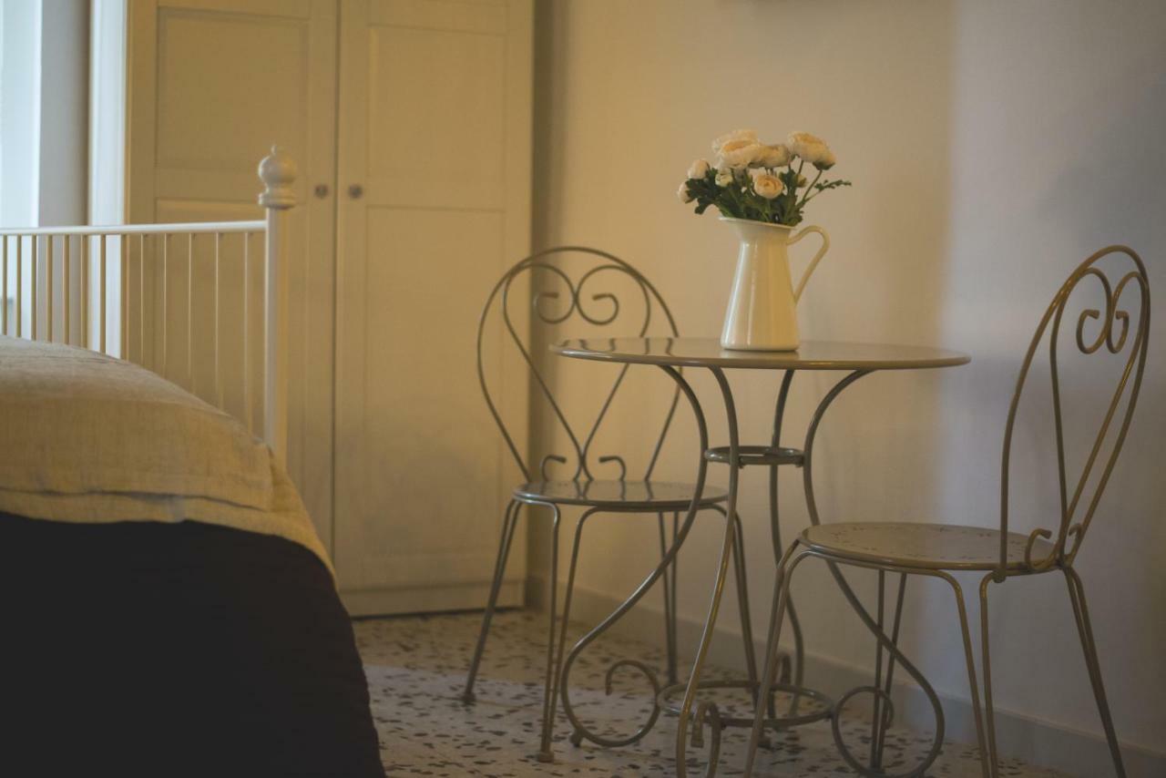 Elegant B&B - Il Vicolo Storico Salerno Dış mekan fotoğraf