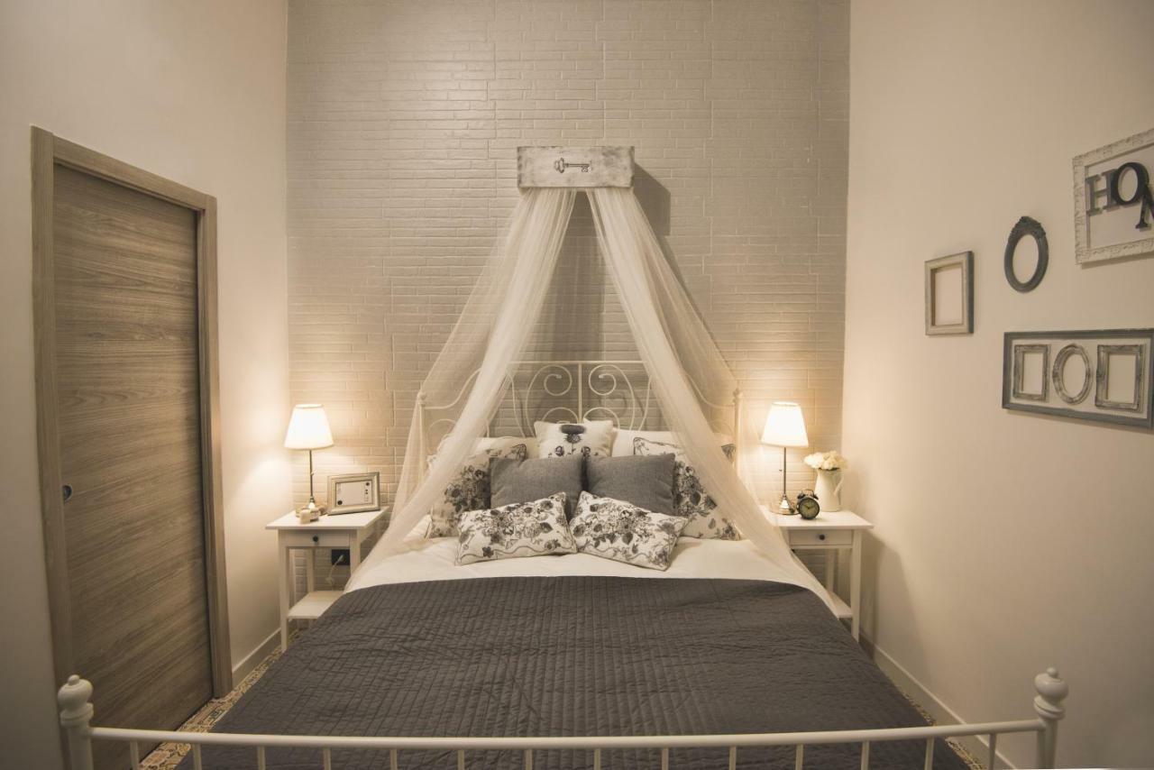 Elegant B&B - Il Vicolo Storico Salerno Dış mekan fotoğraf