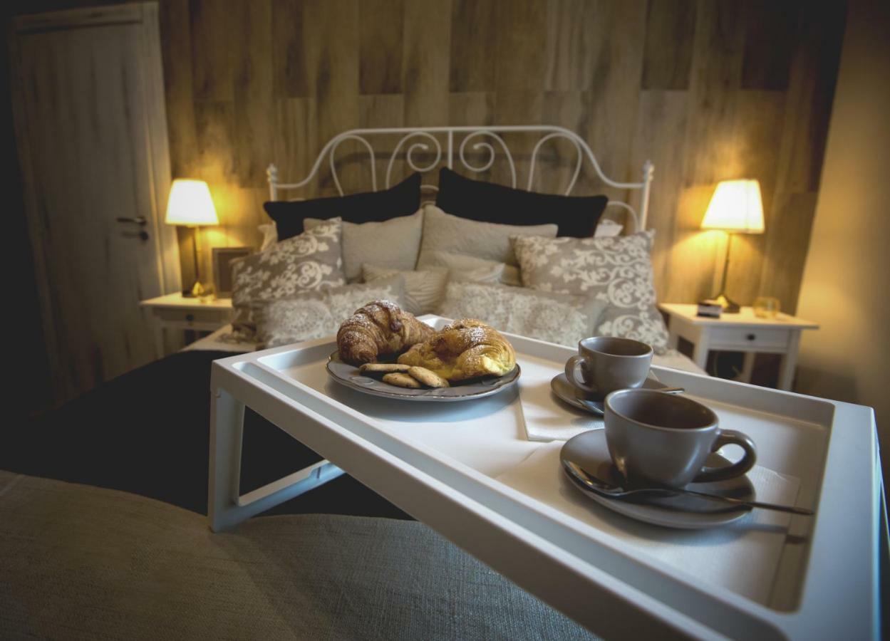 Elegant B&B - Il Vicolo Storico Salerno Dış mekan fotoğraf